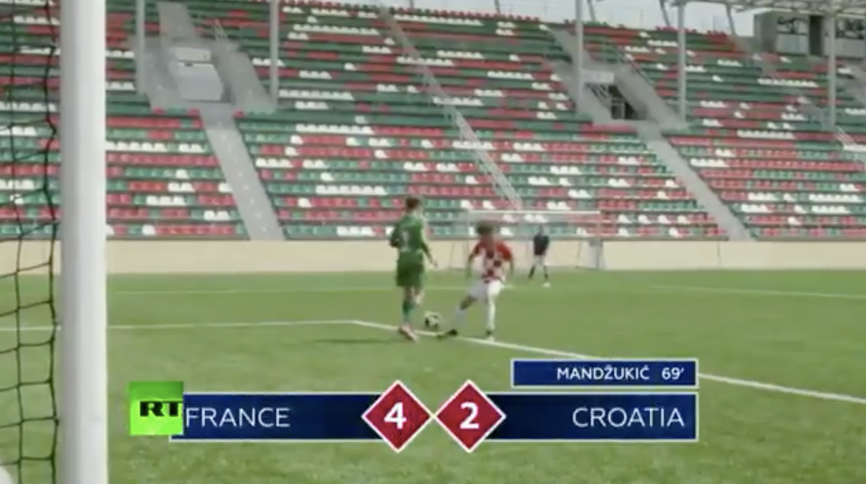 فيديو : أطفال صغار يعيدون تجسيم مباراة نهائي كأس العالم بين فرنسا و كرواتيا 
