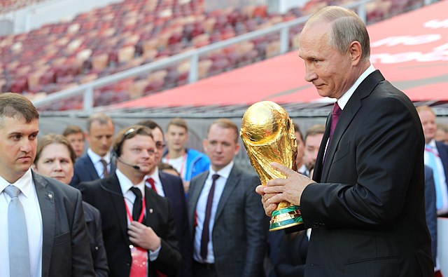 بوتين يرشح 4 منتخبات للفوز بكأس العالم 